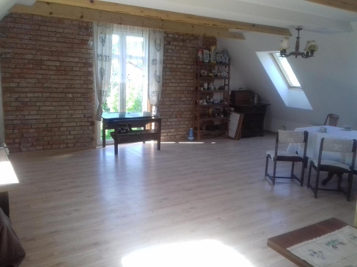 Izdebka W Zaciszu Bed and Breakfast Czarna Dabrowka Buitenkant foto