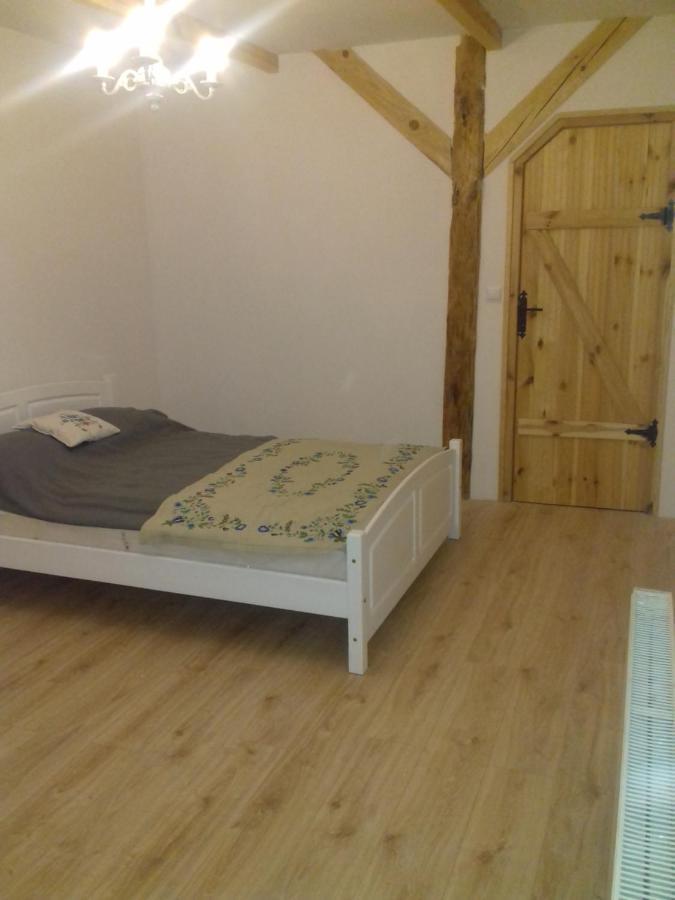 Izdebka W Zaciszu Bed and Breakfast Czarna Dabrowka Buitenkant foto